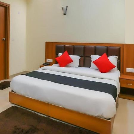 Hotel Capital O Bvh Hospitality Near Pvr Ansal Plaza Greater Noida Exteriér fotografie
